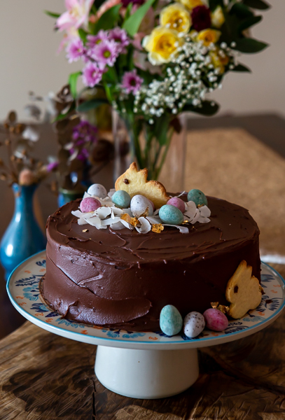 Bolo de chocolate, detalhes de um lindo bolo de chocolate com